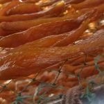 自家地瓜干阳光房晾晒,干净还好吃,纯手工制作,原汁原味,没有任何添加剂,香甜软糯,孩子老人都爱吃,送礼也是不错的选择!还有纯手工白薯粉粉条